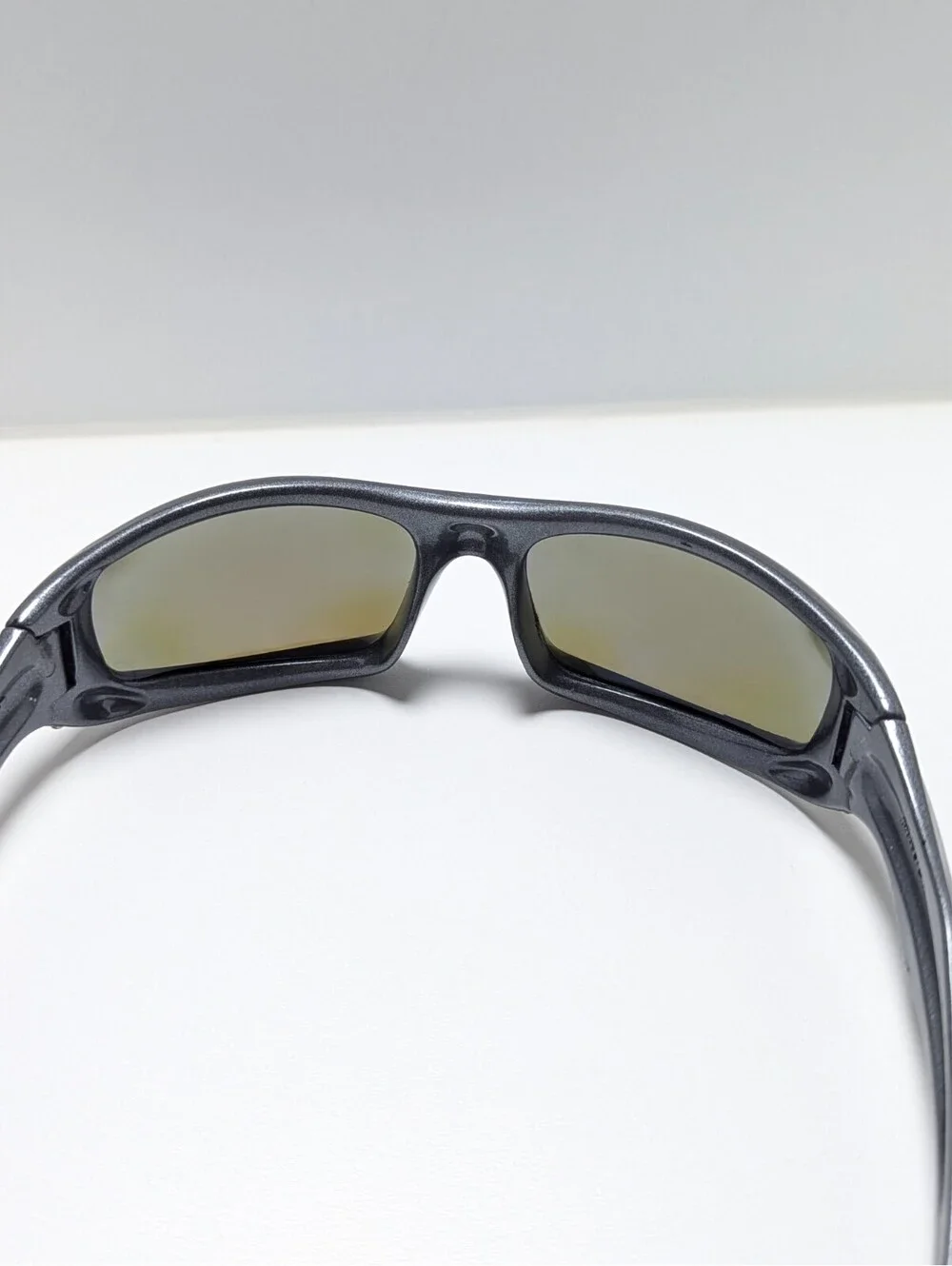 Oakley Monster Pup Blue Lens Polished Grey Silver Wrap Men’s Sport Sunglasses